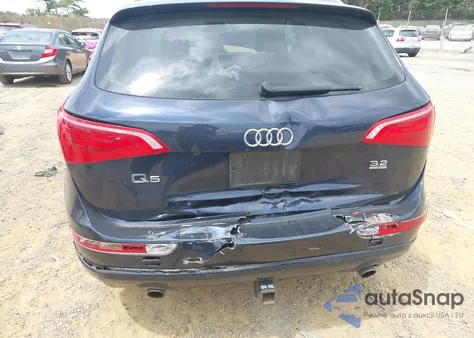2010 Audi Q5 3.2 Premium из США, поврежденный, VIN WA1LKAFP3AA081891
